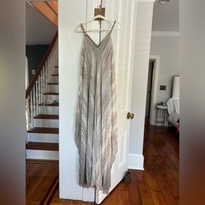 Halston Heritage Gray Patterned Maxi Dress With Chain Detail